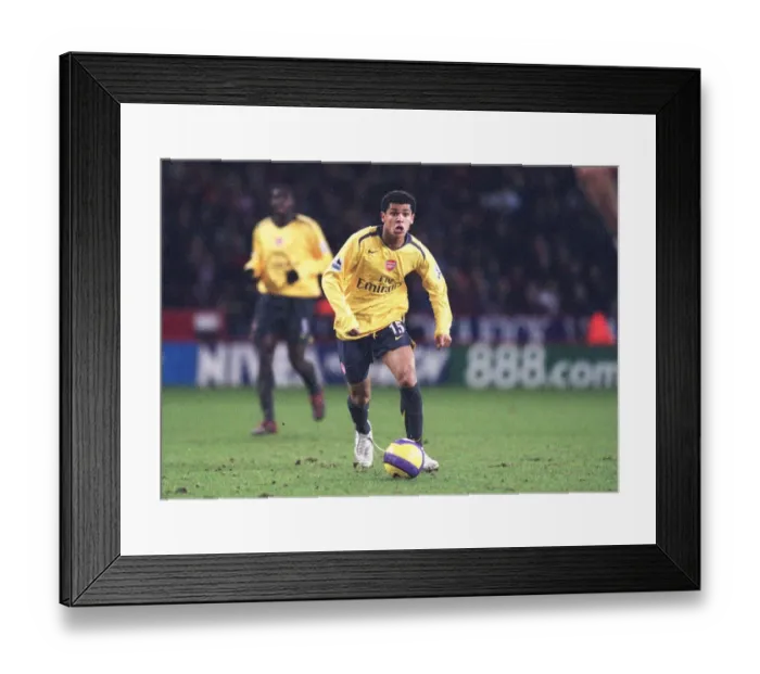 Framed Print : Denilson's Victory: Sheffield United 1-0 Arsenal, FA Premiership, 29 / 12 / 06 Framed Print : Denilson's Victory: Sheffield United 1-0 Arsenal, FA Premiership, 29 / 12 / 06