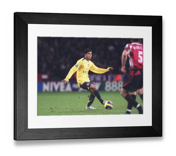 Framed Print : Denilson's Gritty Win: Arsenal's 1-0 Victory Over Sheffield United, FA Premiership, 29 / 12 / 06 Framed Print : Denilson's Gritty Win: Arsenal's 1-0 Victory Over Sheffield United, FA Premiership, 29 / 12 / 06
