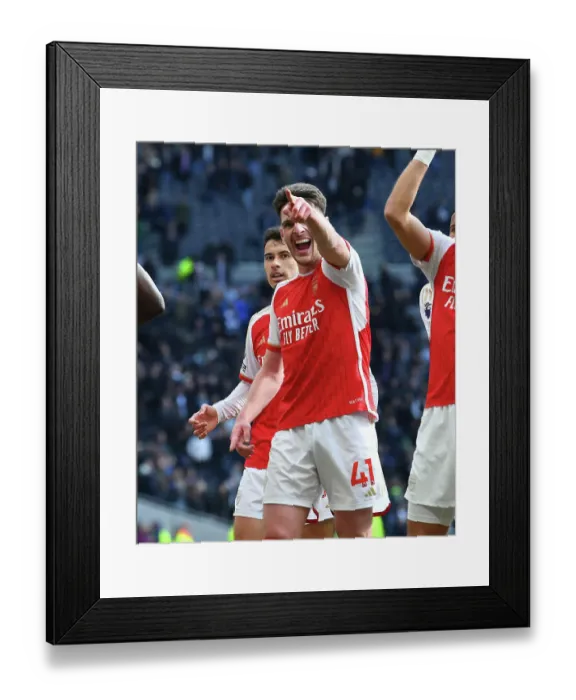 Framed Print : Tottenham Hotspur v Arsenal FC - Premier League