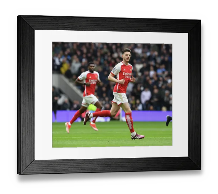 Framed Print : Tottenham Hotspur v Arsenal FC - Premier League Framed Print : Tottenham Hotspur v Arsenal FC - Premier League