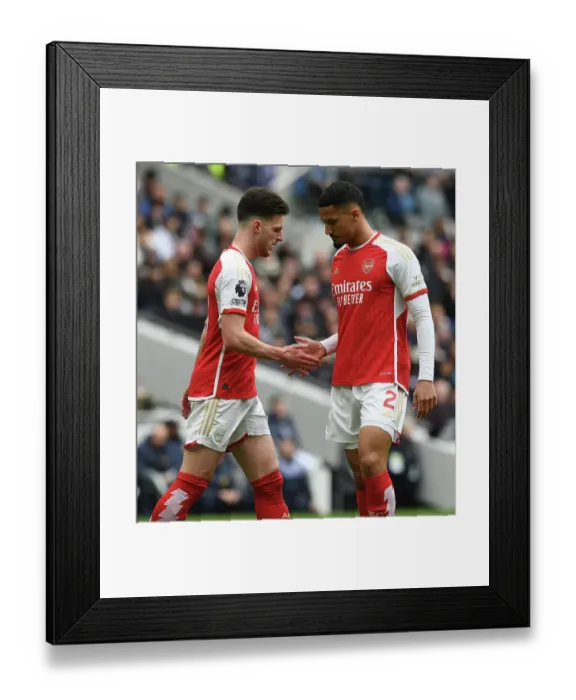 Framed Print : Tottenham Hotspur v Arsenal FC - Premier League