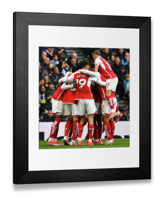Framed Print : Tottenham Hotspur v Arsenal FC - Premier League