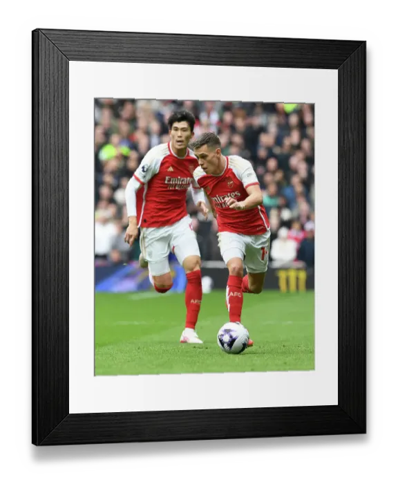 Framed Print : Tottenham Hotspur v Arsenal FC - Premier League