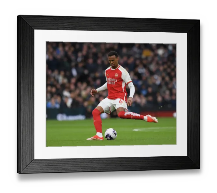 Framed Print : Tottenham Hotspur v Arsenal FC - Premier League