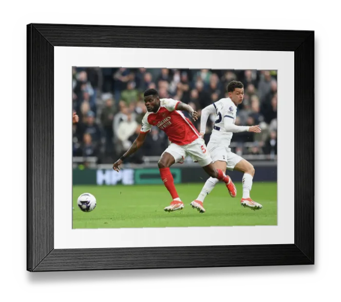 Framed Print : Tottenham Hotspur v Arsenal FC - Premier League