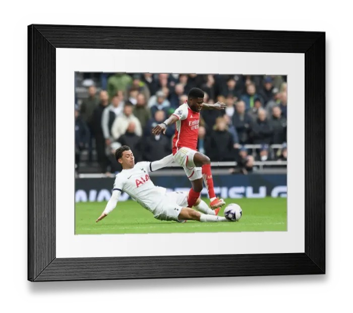 Framed Print : Tottenham Hotspur v Arsenal FC - Premier League