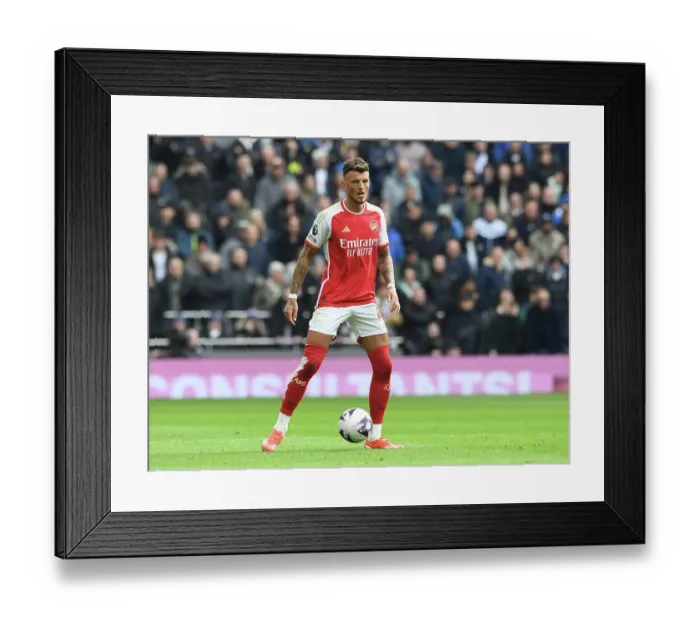 Framed Print : Tottenham Hotspur v Arsenal FC - Premier League