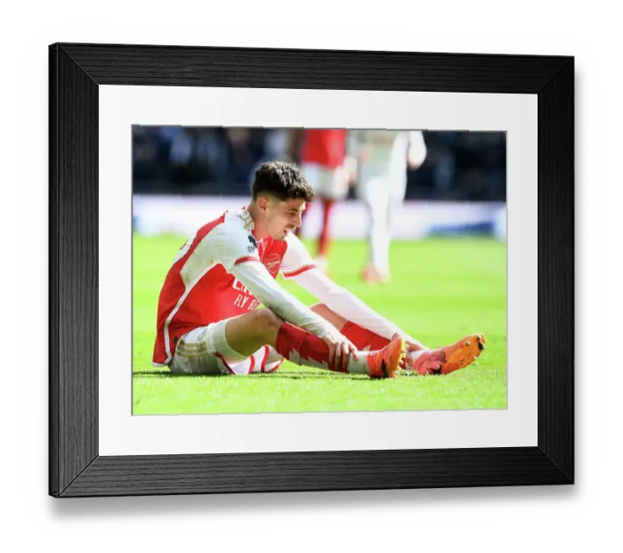 Framed Print : Tottenham Hotspur v Arsenal FC - Premier League