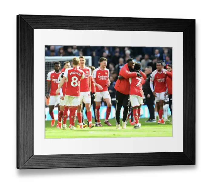 Framed Print : Tottenham Hotspur v Arsenal FC - Premier League