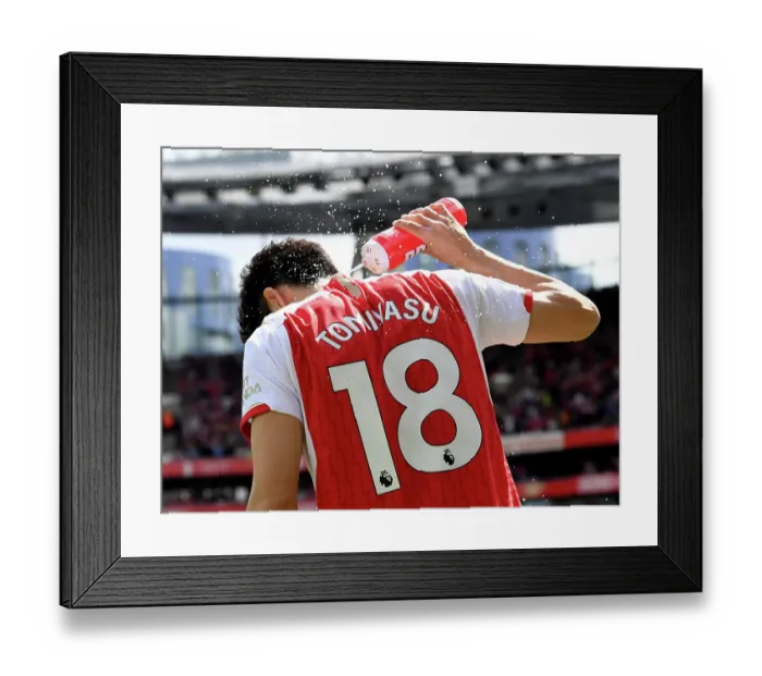 Framed Print : Arsenal FC v AFC Bournemouth - Premier League Framed Print : Arsenal FC v AFC Bournemouth - Premier League