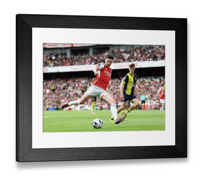 Framed Print : Arsenal FC v AFC Bournemouth - Premier League Framed Print : Arsenal FC v AFC Bournemouth - Premier League