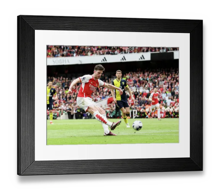 Framed Print : Arsenal FC v AFC Bournemouth - Premier League Framed Print : Arsenal FC v AFC Bournemouth - Premier League