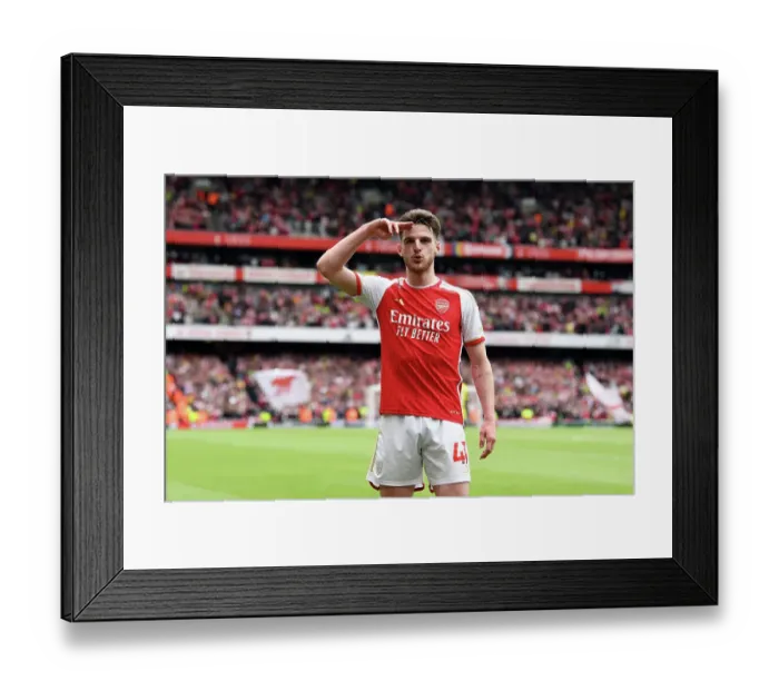 Framed Print : Arsenal FC v AFC Bournemouth - Premier League Framed Print : Arsenal FC v AFC Bournemouth - Premier League