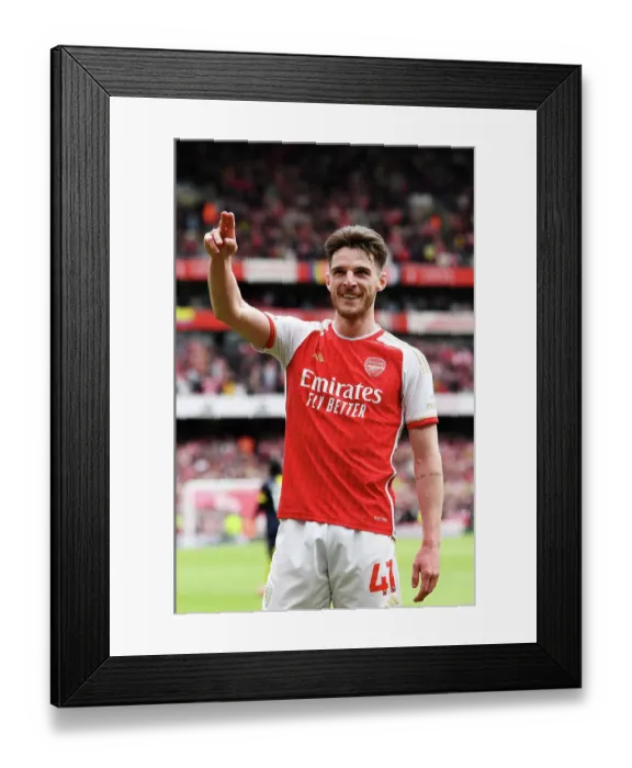 Framed Print : Arsenal FC v AFC Bournemouth - Premier League Framed Print : Arsenal FC v AFC Bournemouth - Premier League