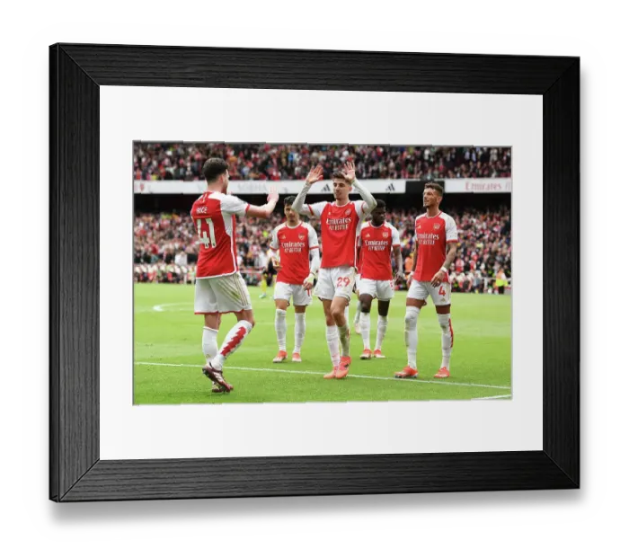 Framed Print : Arsenal FC v AFC Bournemouth - Premier League Framed Print : Arsenal FC v AFC Bournemouth - Premier League