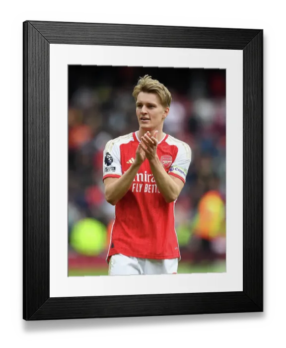 Framed Print : Arsenal FC v AFC Bournemouth - Premier League