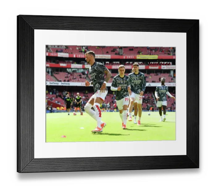 Framed Print : Arsenal FC v AFC Bournemouth - Premier League Framed Print : Arsenal FC v AFC Bournemouth - Premier League