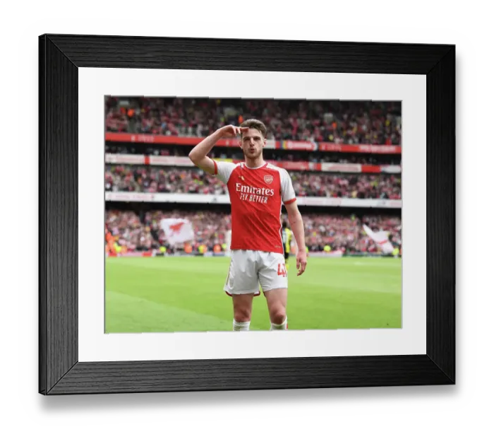 Framed Print : Arsenal FC v AFC Bournemouth - Premier League Framed Print : Arsenal FC v AFC Bournemouth - Premier League