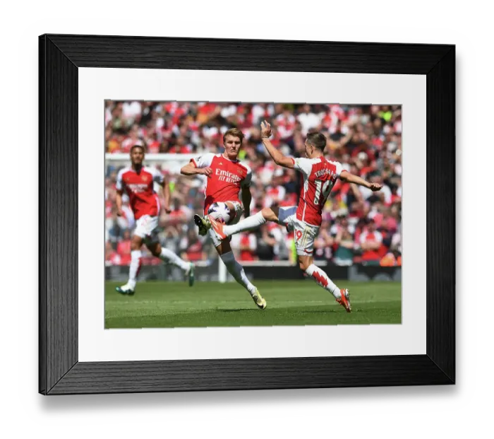 Framed Print : Arsenal FC v AFC Bournemouth - Premier League