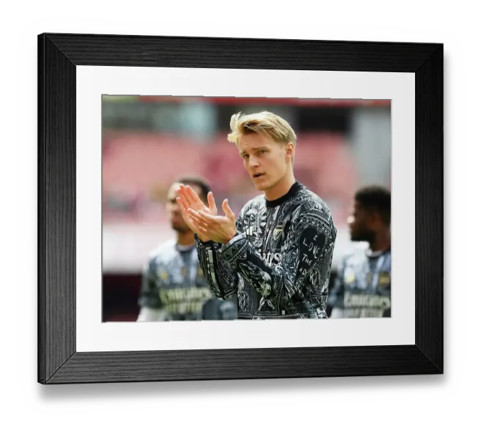Framed Print : Arsenal FC v AFC Bournemouth - Premier League