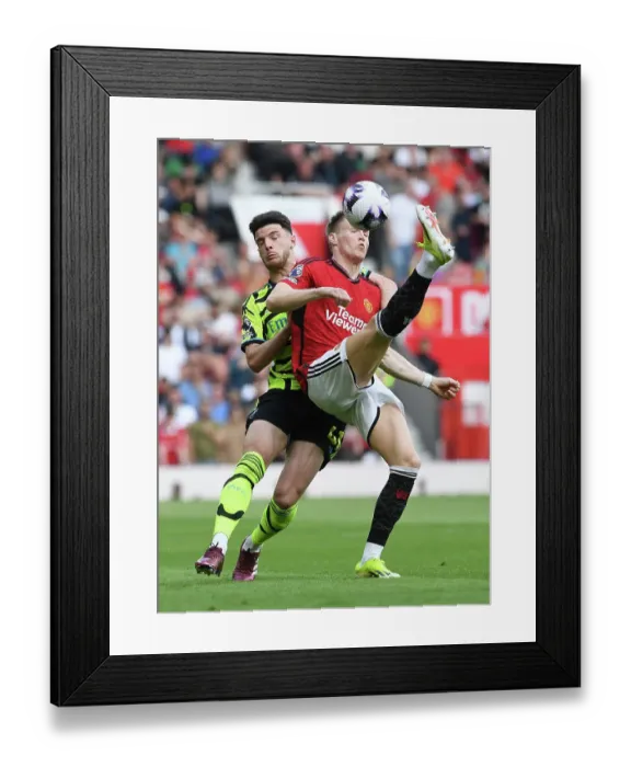 Framed Print : Manchester United v Arsenal FC - Premier League