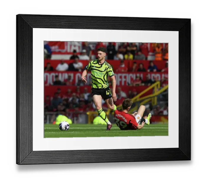 Framed Print : Manchester United v Arsenal FC - Premier League