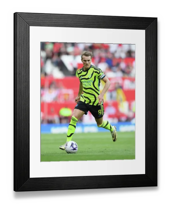 Framed Print : Manchester United v Arsenal FC - Premier League