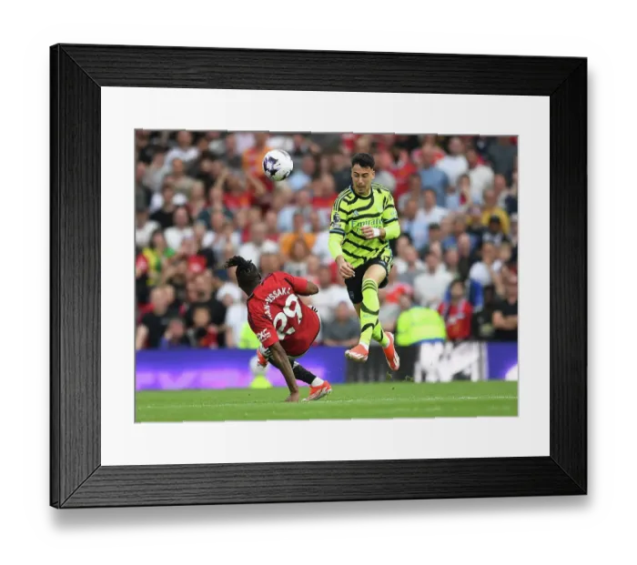 Framed Print : Manchester United v Arsenal FC - Premier League Framed Print : Manchester United v Arsenal FC - Premier League