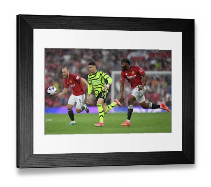 Framed Print : Manchester United v Arsenal FC - Premier League Framed Print : Manchester United v Arsenal FC - Premier League