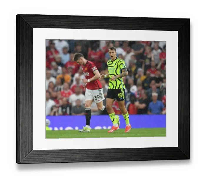 Framed Print : Manchester United v Arsenal FC - Premier League