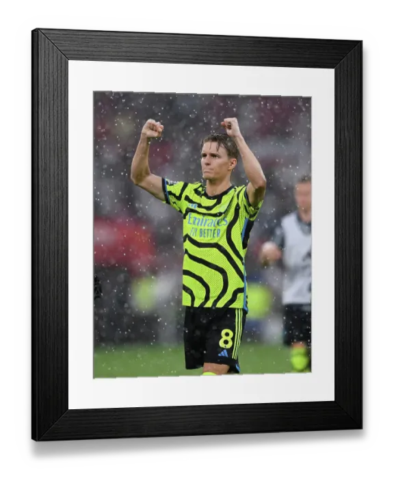 Framed Print : Manchester United v Arsenal FC - Premier League Framed Print : Manchester United v Arsenal FC - Premier League