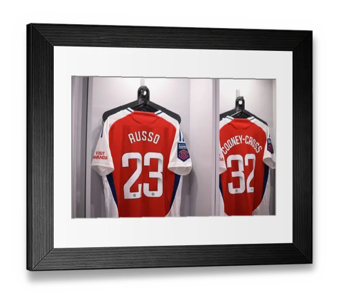 Framed Print : Arsenal FC v Brighton & Hove Albion - Barclays Women´s Super League Arsenal FC v Brighton & Hove Albion - Barclays Women´s Super League