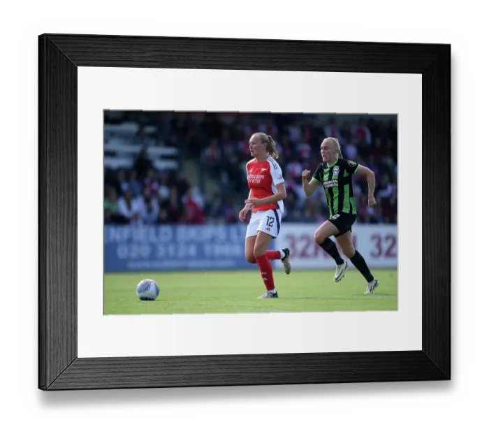 Framed Print : Arsenal FC v Brighton & Hove Albion - Barclays Women´s Super League Arsenal FC v Brighton & Hove Albion - Barclays Women´s Super League Framed Print : Arsenal FC v Brighton & Hove Albion - Barclays Women´s Super League Arsenal FC v Brighton & Hove Albion - Barclays Women´s Super League