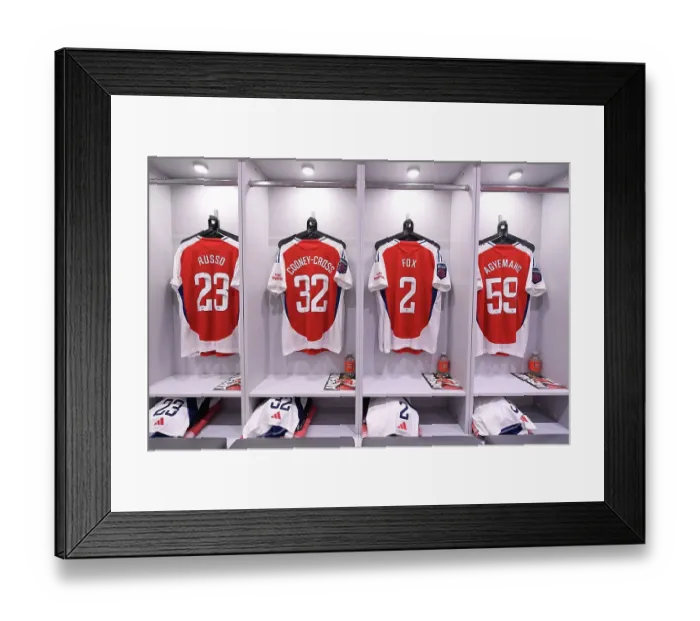 Framed Print : Arsenal FC v Brighton & Hove Albion - Barclays Women´s Super League Arsenal FC v Brighton & Hove Albion - Barclays Women´s Super League