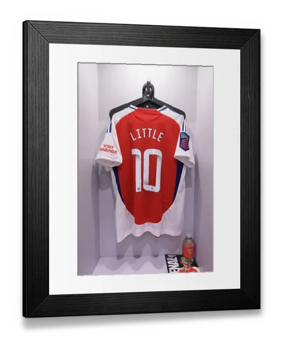 Framed Print : Arsenal FC v Brighton & Hove Albion - Barclays Women´s Super League Arsenal FC v Brighton & Hove Albion - Barclays Women´s Super League