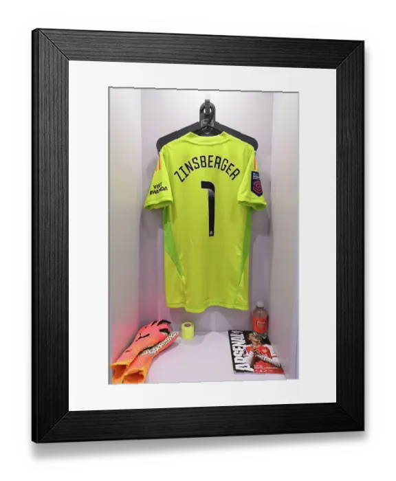 Framed Print : Arsenal FC v Brighton & Hove Albion - Barclays Women´s Super League Arsenal FC v Brighton & Hove Albion - Barclays Women´s Super League