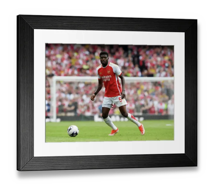 Framed Print : Arsenal FC v Everton FC - Premier League