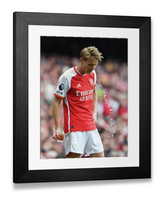 Framed Print : Arsenal FC v Everton FC - Premier League