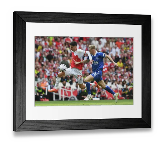 Framed Print : Arsenal FC v Everton FC - Premier League Framed Print : Arsenal FC v Everton FC - Premier League