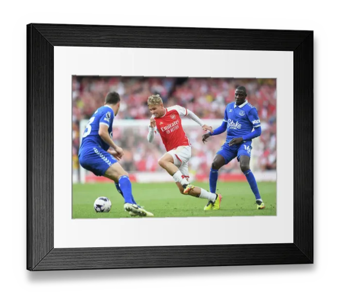 Framed Print : Arsenal FC v Everton FC - Premier League Framed Print : Arsenal FC v Everton FC - Premier League