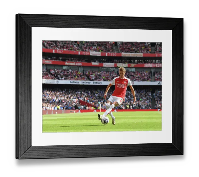 Framed Print : Arsenal FC v Everton FC - Premier League Framed Print : Arsenal FC v Everton FC - Premier League