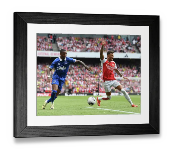 Framed Print : Arsenal FC v Everton FC - Premier League