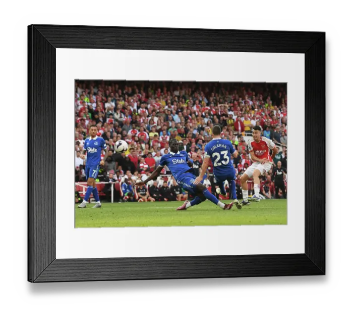 Framed Print : Arsenal FC v Everton FC - Premier League