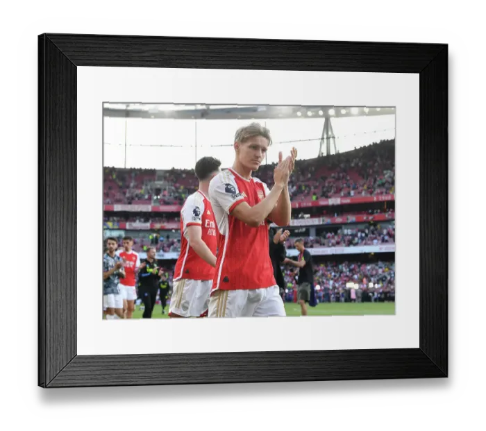Framed Print : Arsenal FC v Everton FC - Premier League