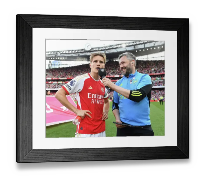 Framed Print : Arsenal FC v Everton FC - Premier League Framed Print : Arsenal FC v Everton FC - Premier League