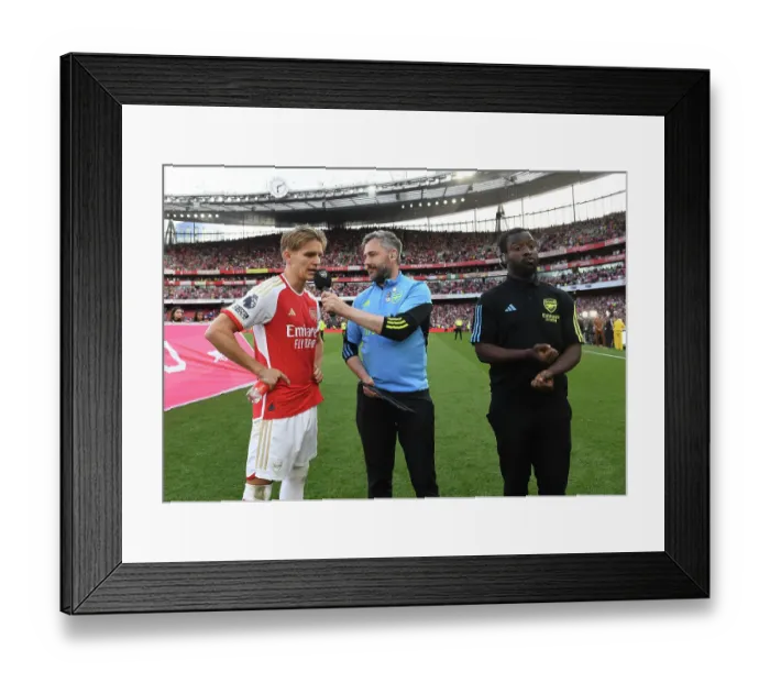 Framed Print : Arsenal FC v Everton FC - Premier League
