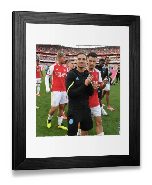 Framed Print : Arsenal FC v Everton FC - Premier League Framed Print : Arsenal FC v Everton FC - Premier League