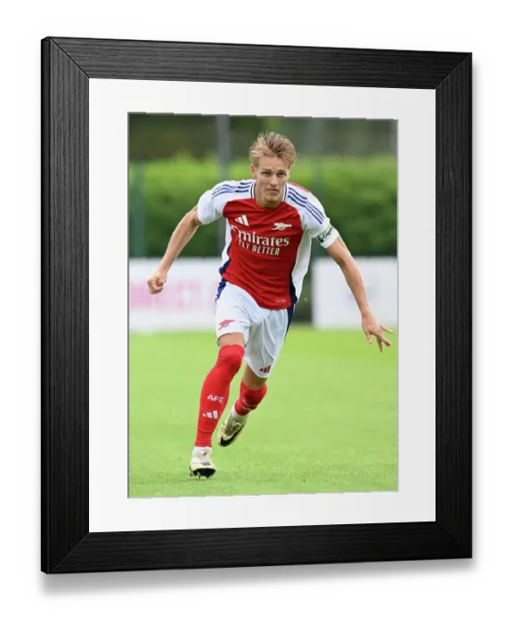 Framed Print : Arsenal XI v Leyton Orient XI: Pre-Season Friendly