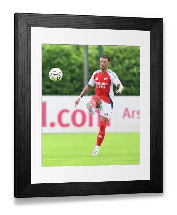 Framed Print : Arsenal XI v Leyton Orient XI: Pre-Season Friendly Framed Print : Arsenal XI v Leyton Orient XI: Pre-Season Friendly