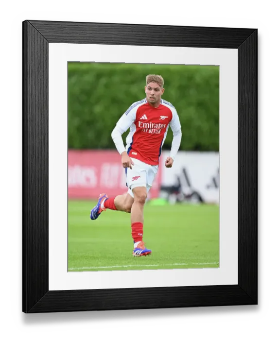 Framed Print : Arsenal XI v Leyton Orient XI: Pre-Season Friendly